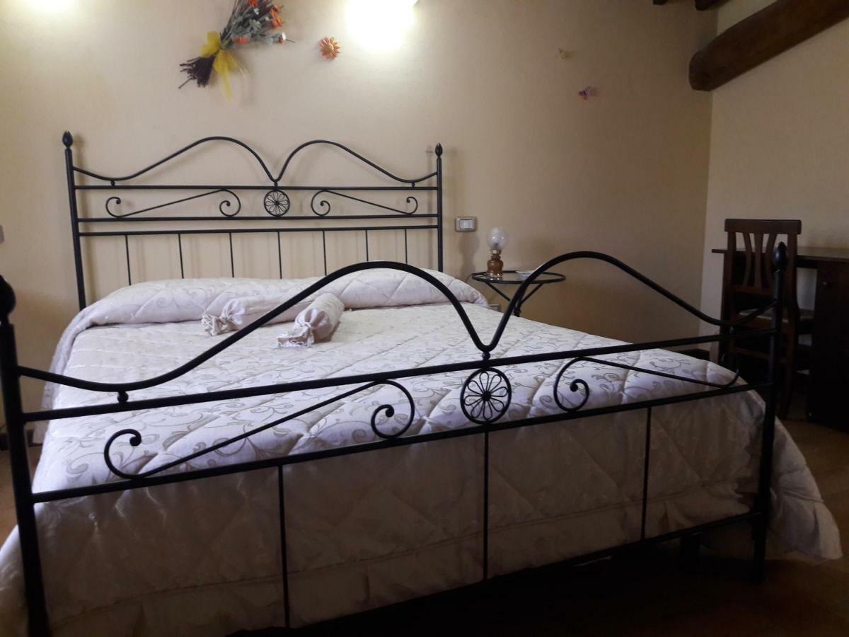 Affittacamere Da Laura Silvi Orvieto Luaran gambar